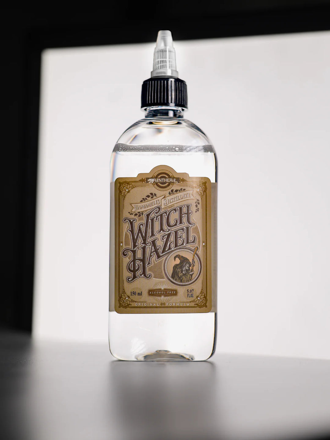 Witch Hazel od Panthera Ink: Dlaczego jest niezastąpiona w każdym studio?